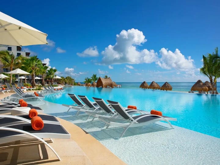 resorts_dreamshotels